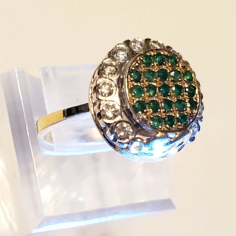 Beautiful Design 14K Rose Gold Diamond & Emerald Ring - Picture 7 of 12